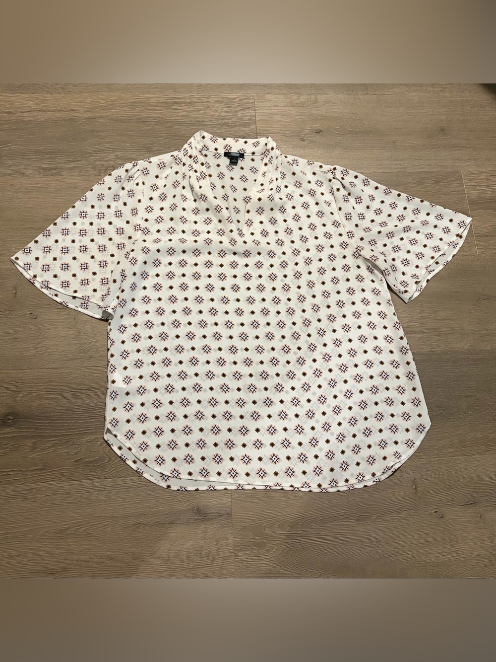 Ann Taylor White Blouse with Burgundy Geometric Print